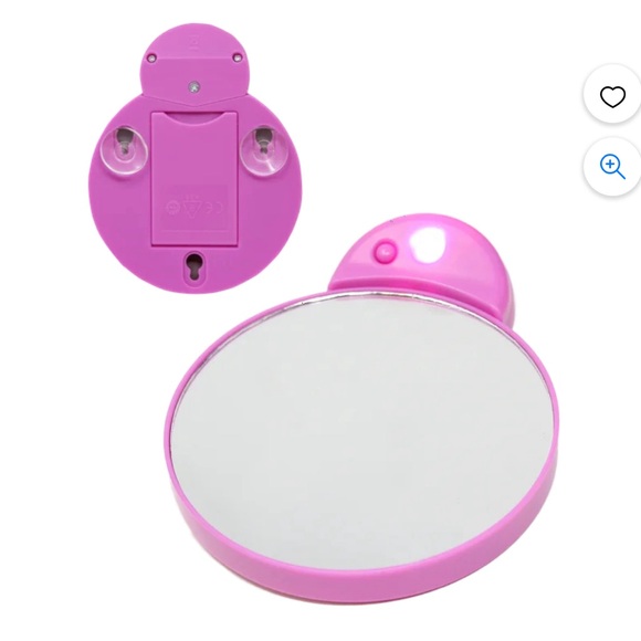 Large travel bag
Laundry bag
Mesh bag
3 travel bottles
Suction cup mirror - Picture 4 of 5